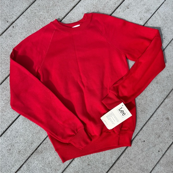 NWT Vintage LEE red sweatshirt size youth Large 10/12 - Picture 1 of 3